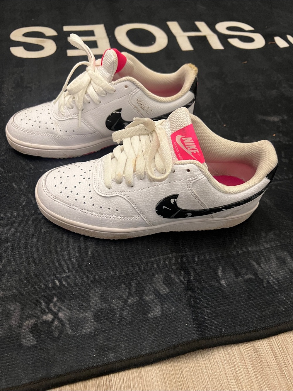 Nike White Low-Top Sneakers with Neon Pink Tongue Accent